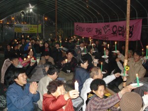 farmers-protest-vigil-pyongtaek-area-2