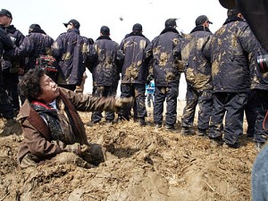 korean-farmer-fighting-to-stay